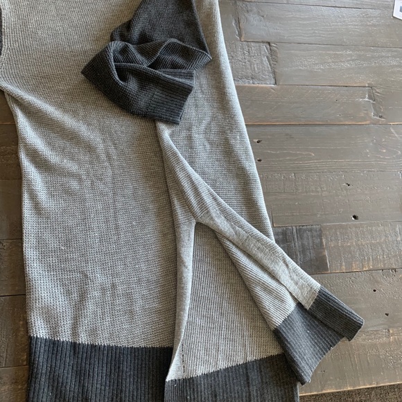 Vince Camuto Asymmetrical Sweater - NWOT - Picture 12 of 12
